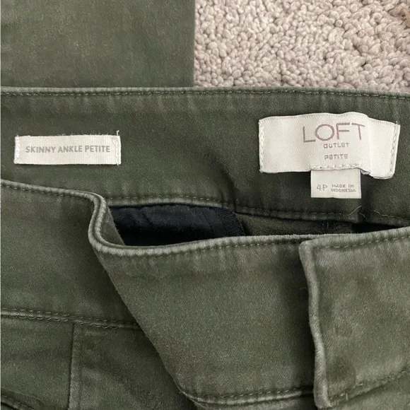 Loft Outlet, Army Green Skinny Ankle Petite Pants - Picture 3 of 5